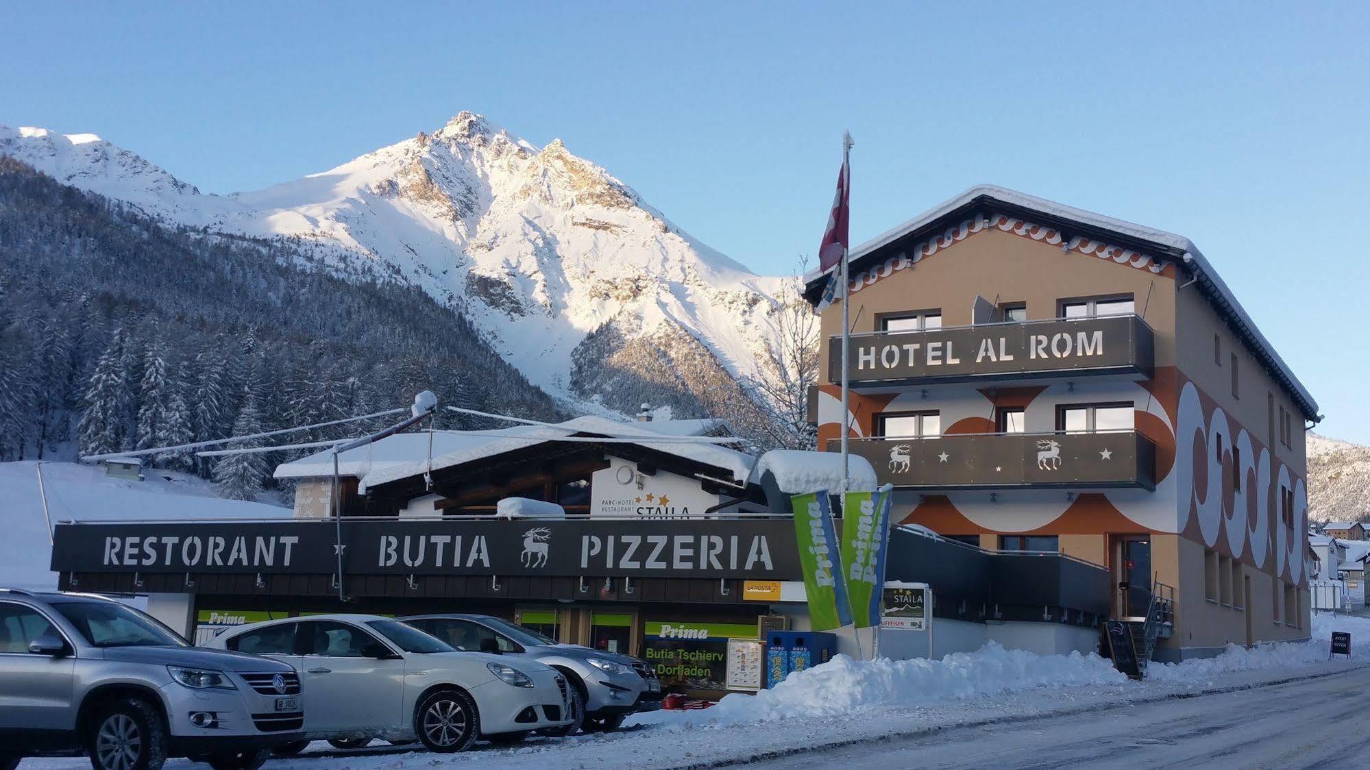Hotel Al Rom Tschierv Exterior foto