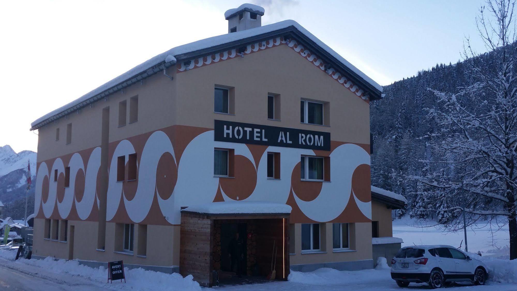 Hotel Al Rom Tschierv Exterior foto